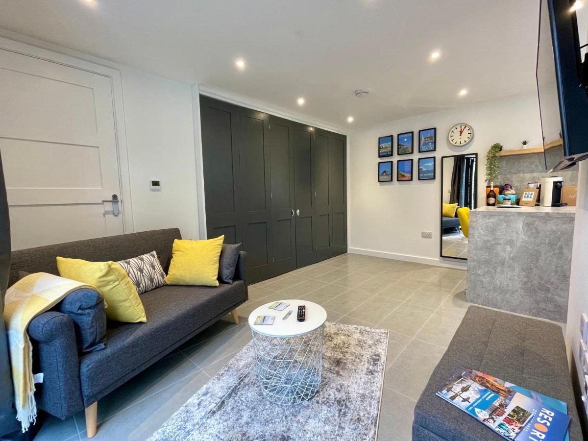 Tiny Home, Boscombe Manor Bournemouth Exteriér fotografie